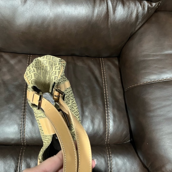 Fendi zuccino shoulder bag - Picture 7 of 12